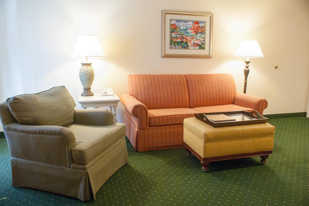 Hawthorn Suites By Wyndham Jacksonville Bilik gambar